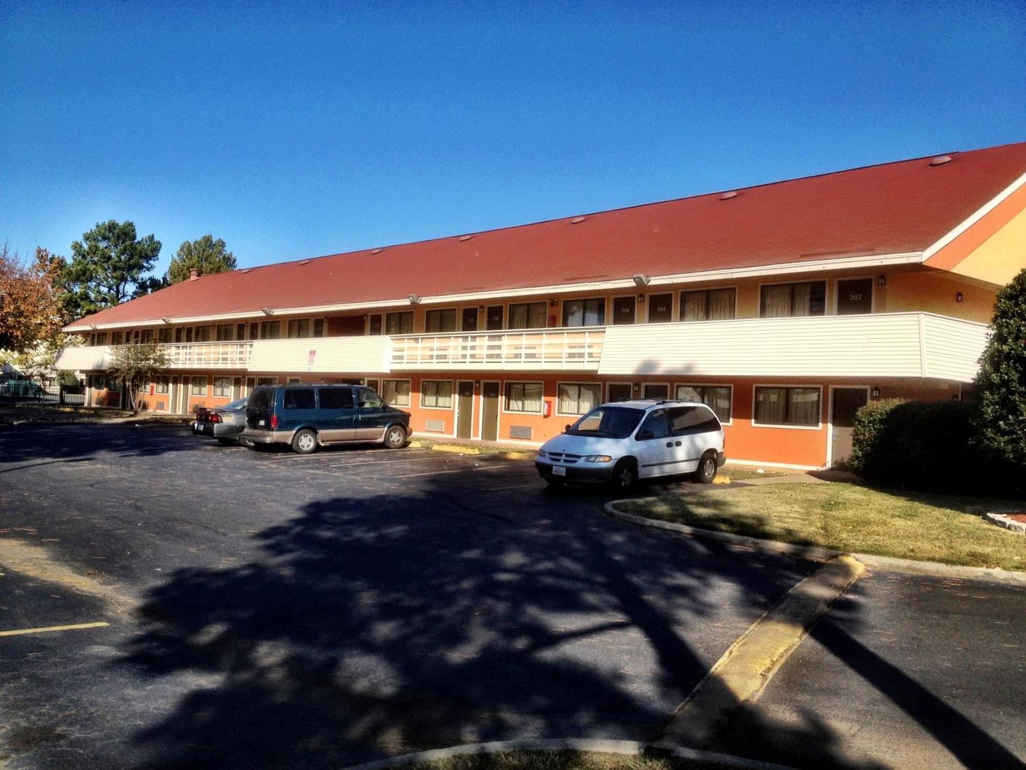 Americas Best Value Inn And Suites Little Rock Exteriör bild