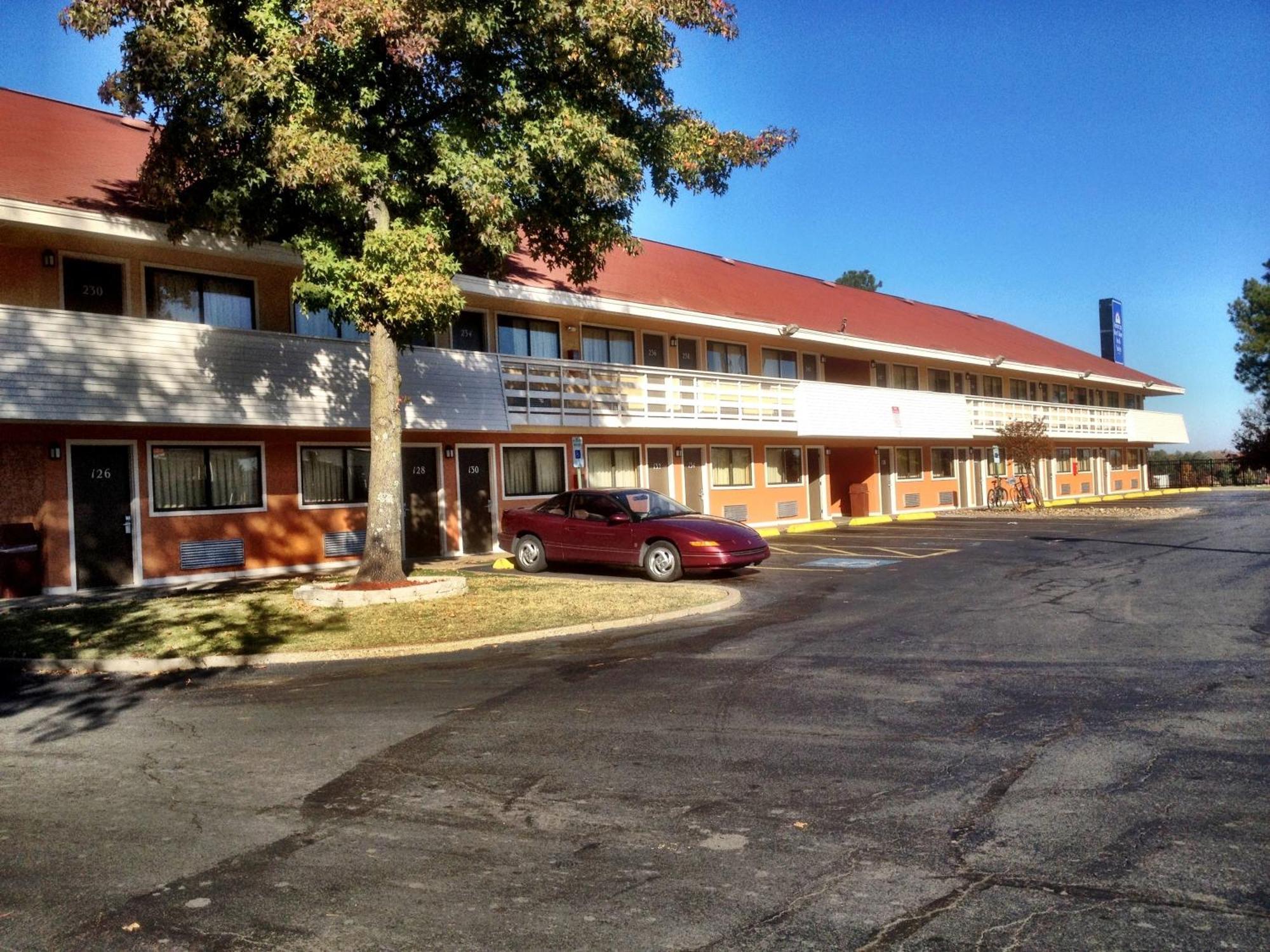 Americas Best Value Inn And Suites Little Rock Exteriör bild